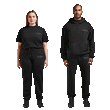 Model Left: Stella is 5’7” wearing size L,
Model Right: Jenry is 6’0” wearing size L