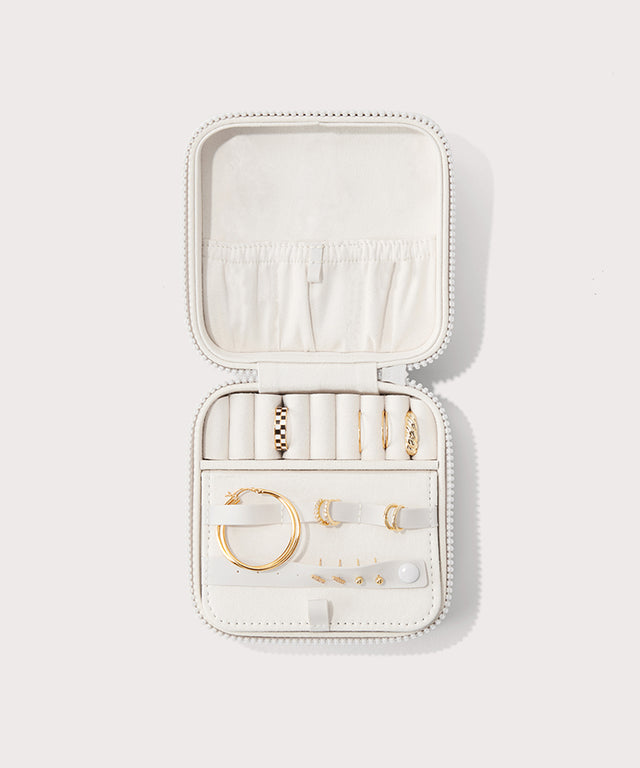 Frankie Jewelry Case in Moonbeam, Large