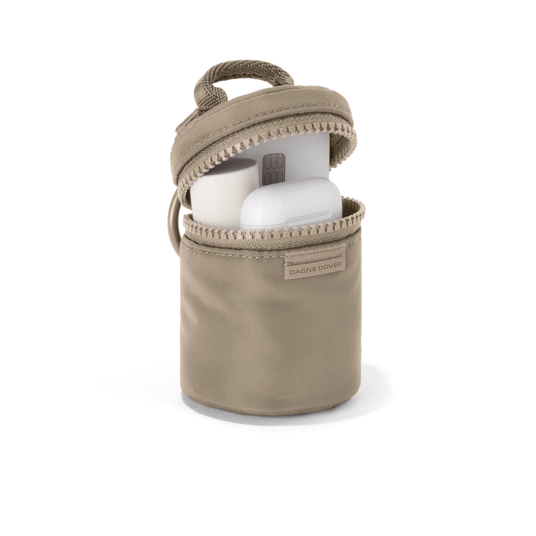 Small Bag Keychain for Coins and More - Ace Keychain | Dagne