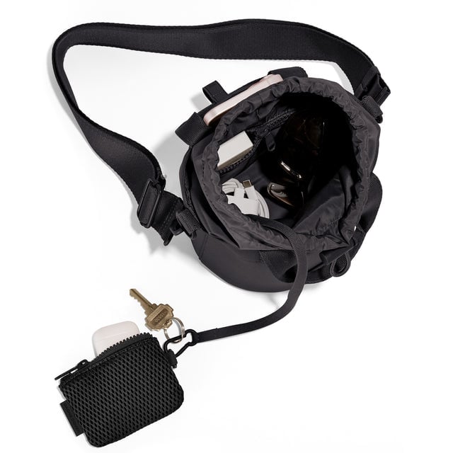 hover Dagne Dover Nico Bucket Bag in Onyx, topdown.