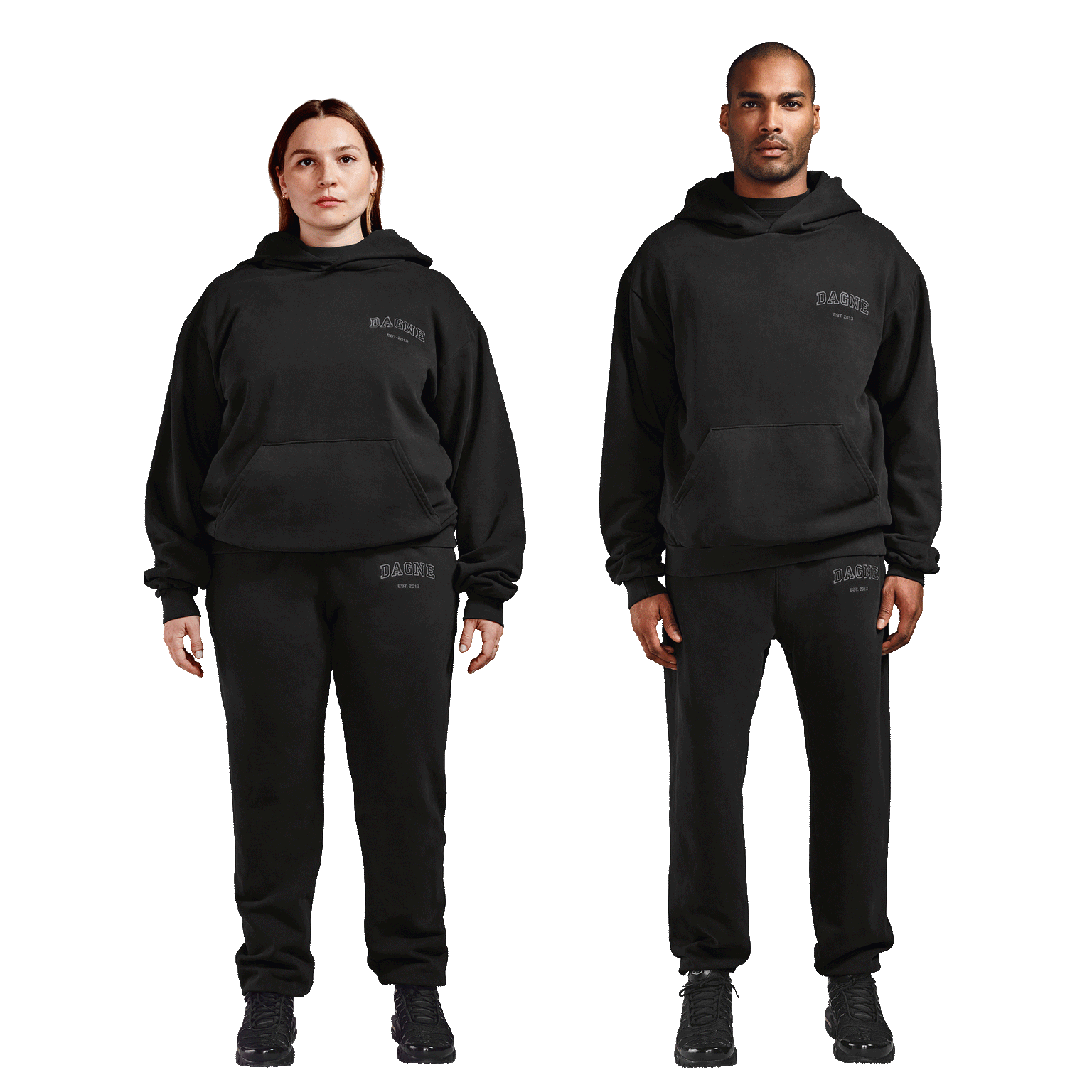 Model Left: Stella is 5’7” wearing size M,  Model Right: Jenry is 6’0” wearing size M