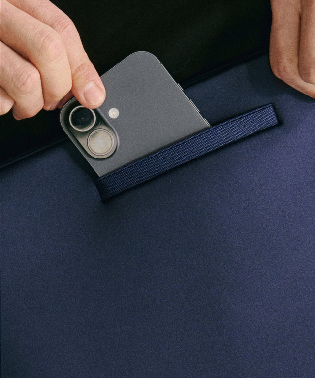 Reid Computer Sling in Onyx, 14-inch