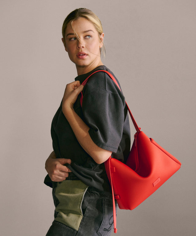 Rue Shoulder Bag in Onyx