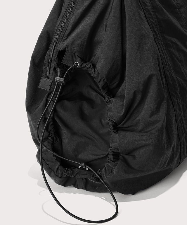 Super Soft Gigantic Tote in Onyx