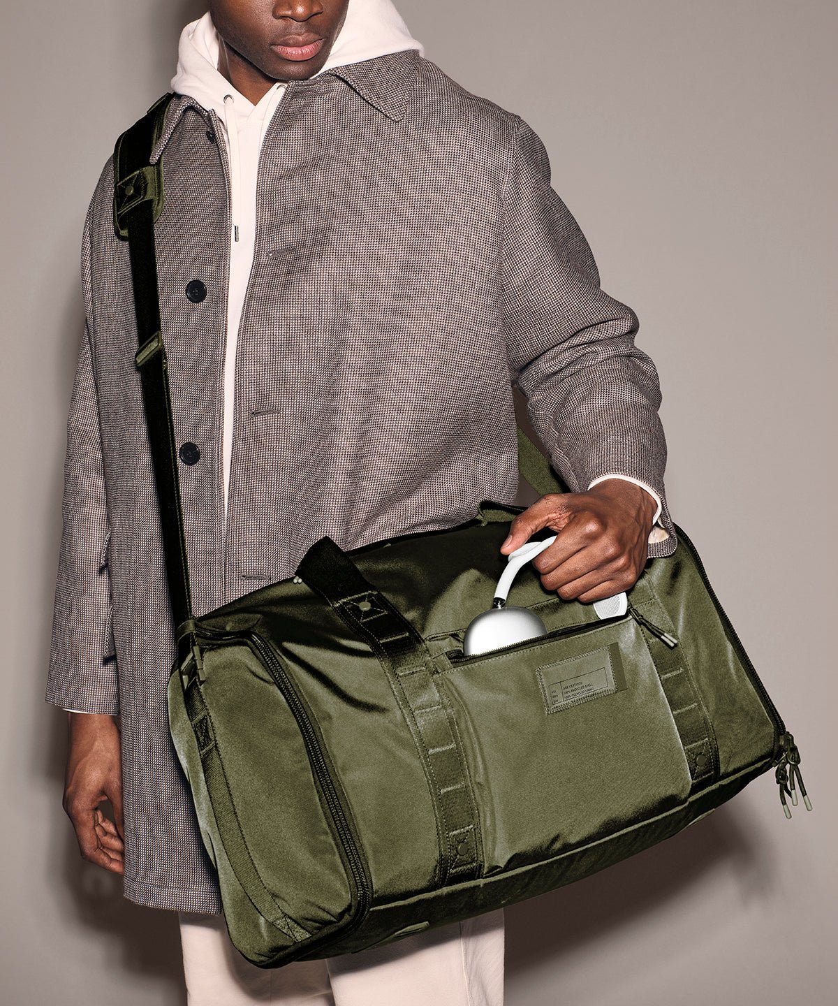 Monaco Garment Duffle in Dark Moss