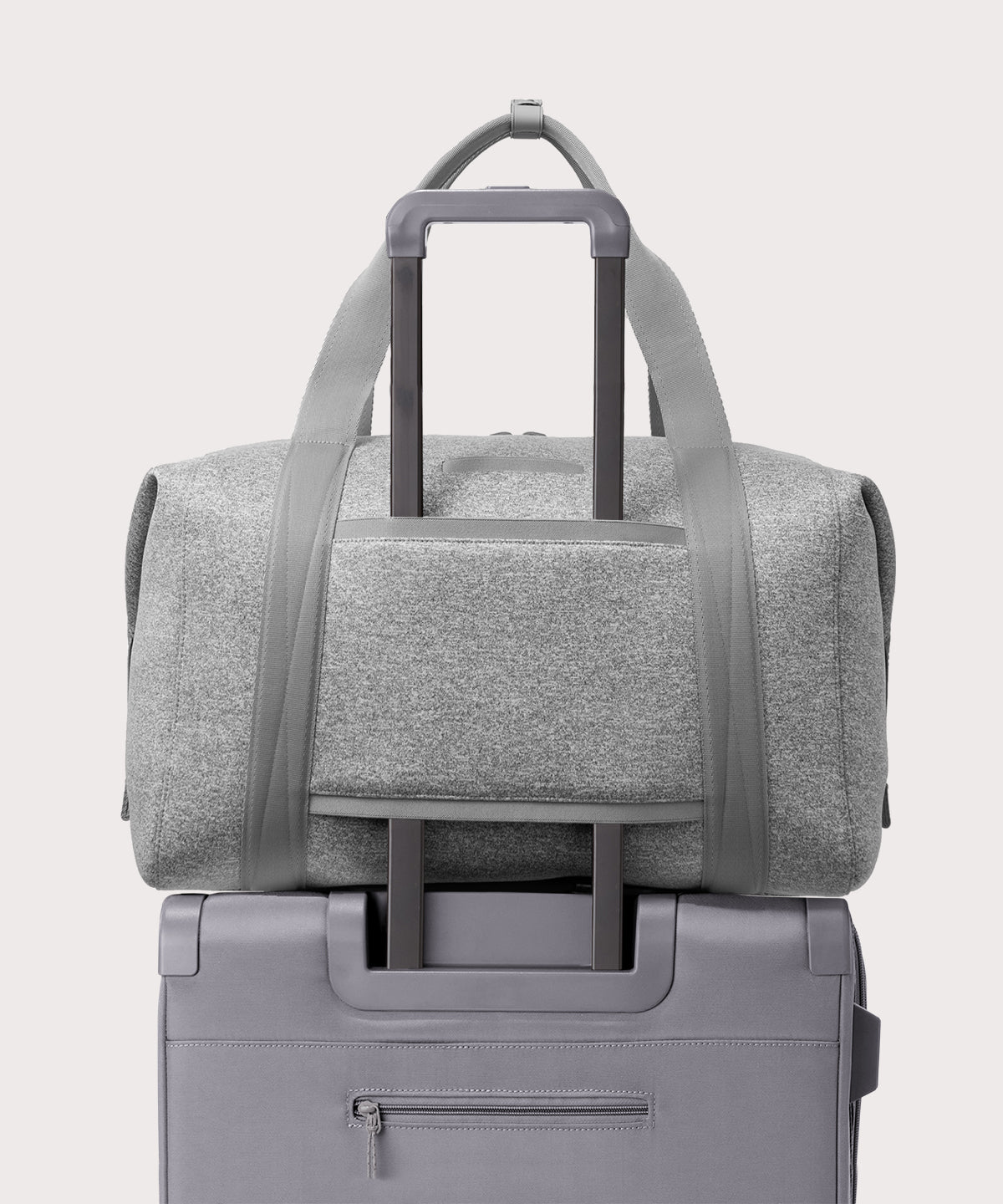 Extra large Landon Carryall in grey displaying luggage sleeve
