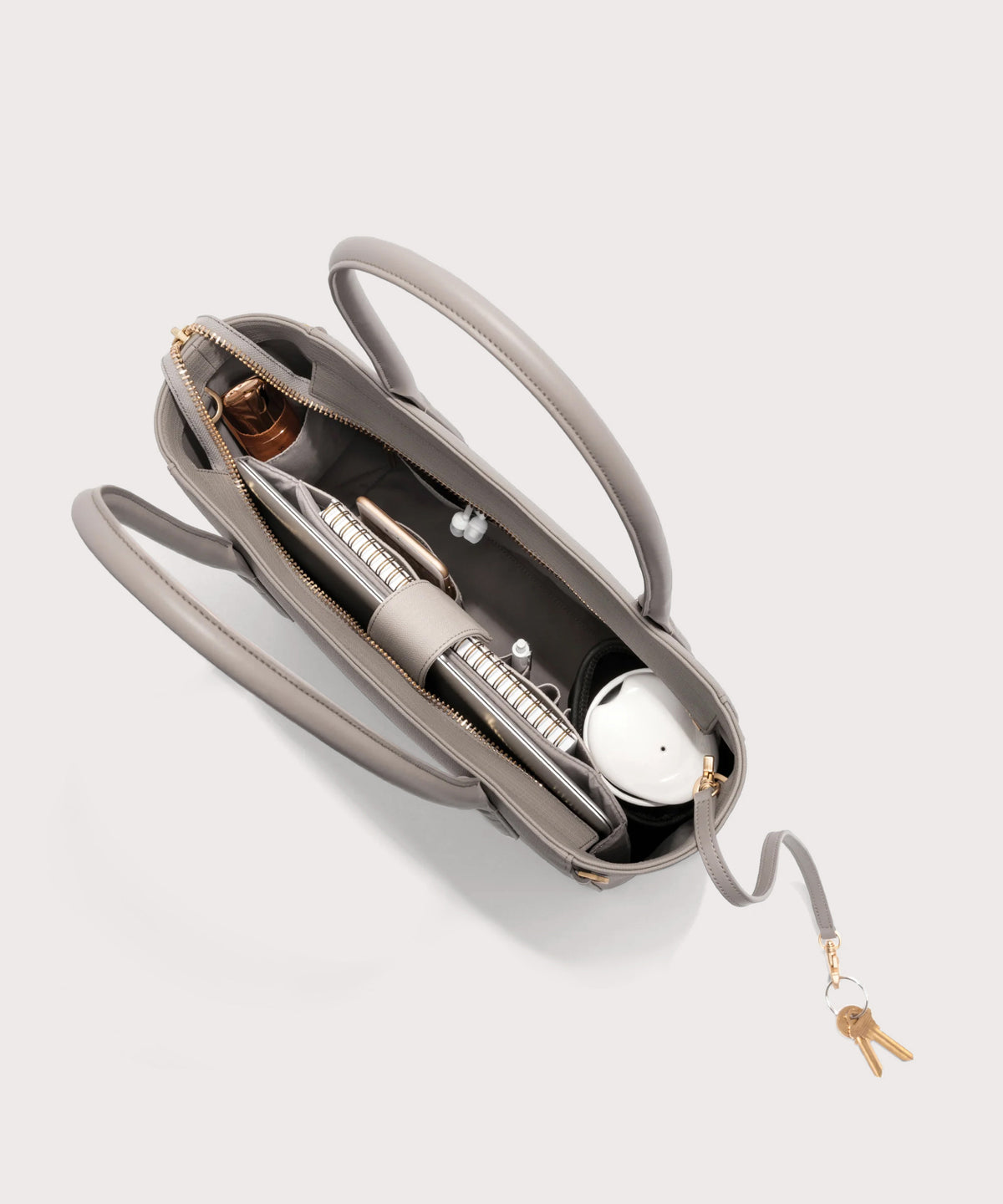 dagne-2025-Signature_ClassicTote_BleeckerBlush_Topdown