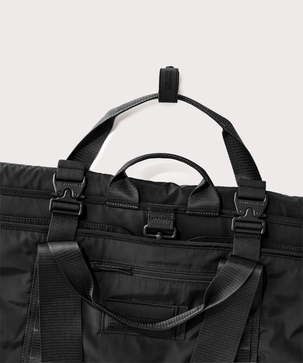 Detail shot of Capri garment bag in onyx
