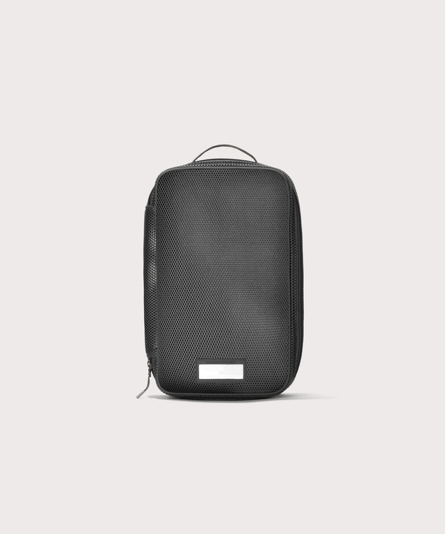 Front view of medium Roma packing cube in carbon black
