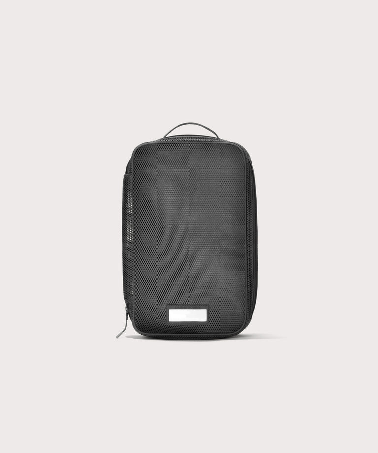 Front view of medium Roma packing cube in carbon black
