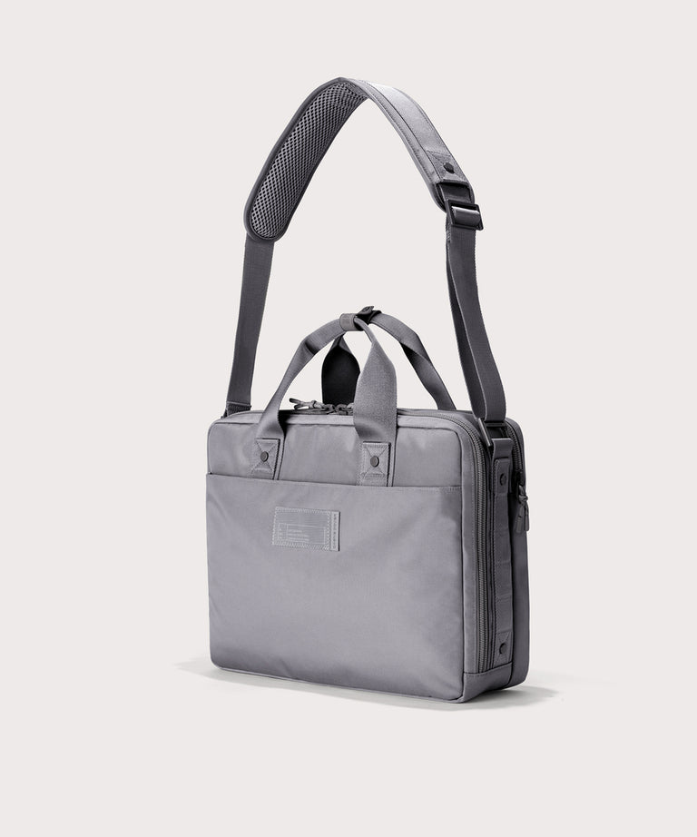 Berlin Travel Brief in Ash