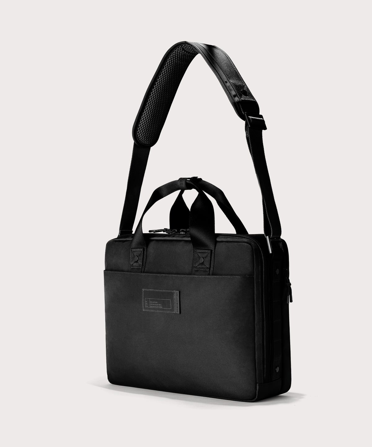 Berlin Travel Brief in Onyx