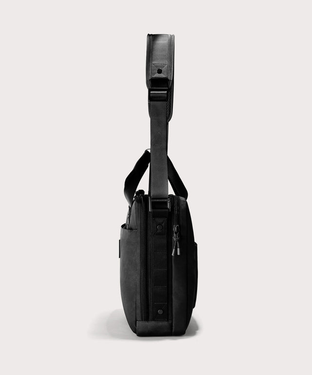 Berlin Travel Brief in Onyx