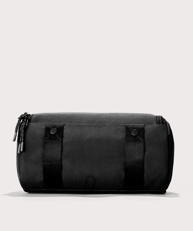 Seoul Dopp Kit in Onyx, Large