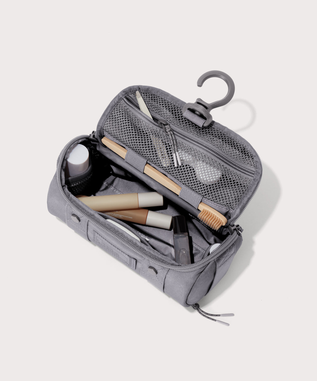 Seoul Dopp Kit in Ash, Small