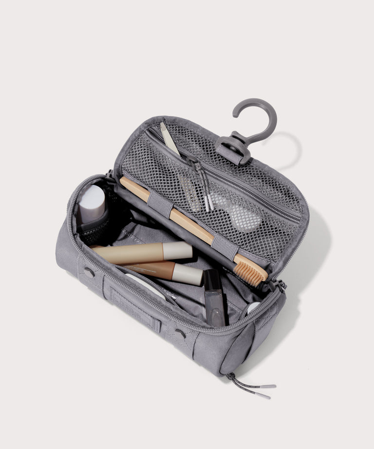 Seoul Dopp Kit in Ash, Small