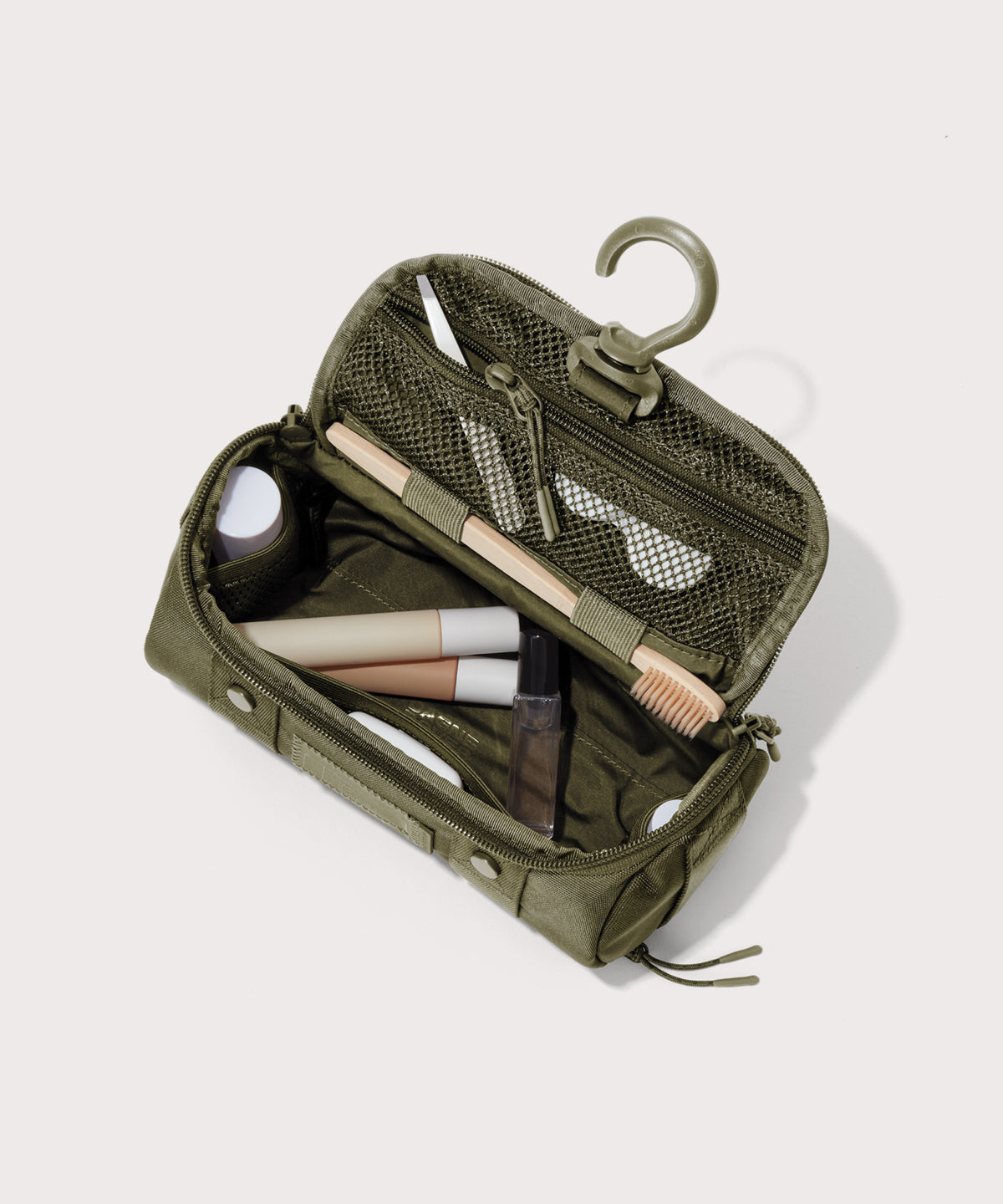 Seoul Dopp Kit in Dark Moss, Small