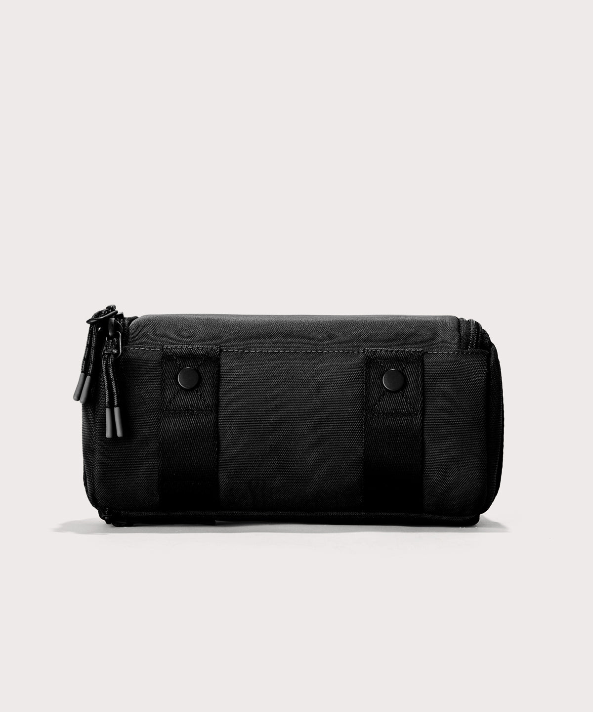 Seoul Dopp Kit in Onyx, Small