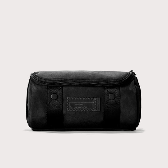 Seoul Dopp Kit in Onyx, Small
