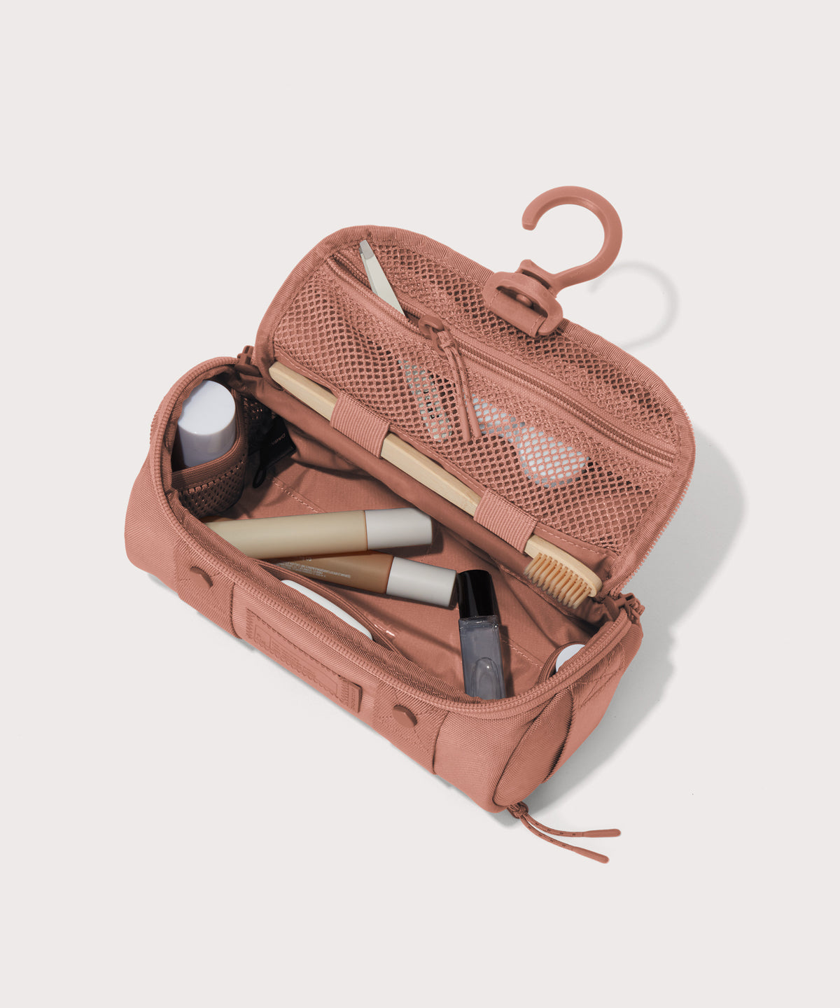 Seoul Dopp Kit in Warm Dust, Small